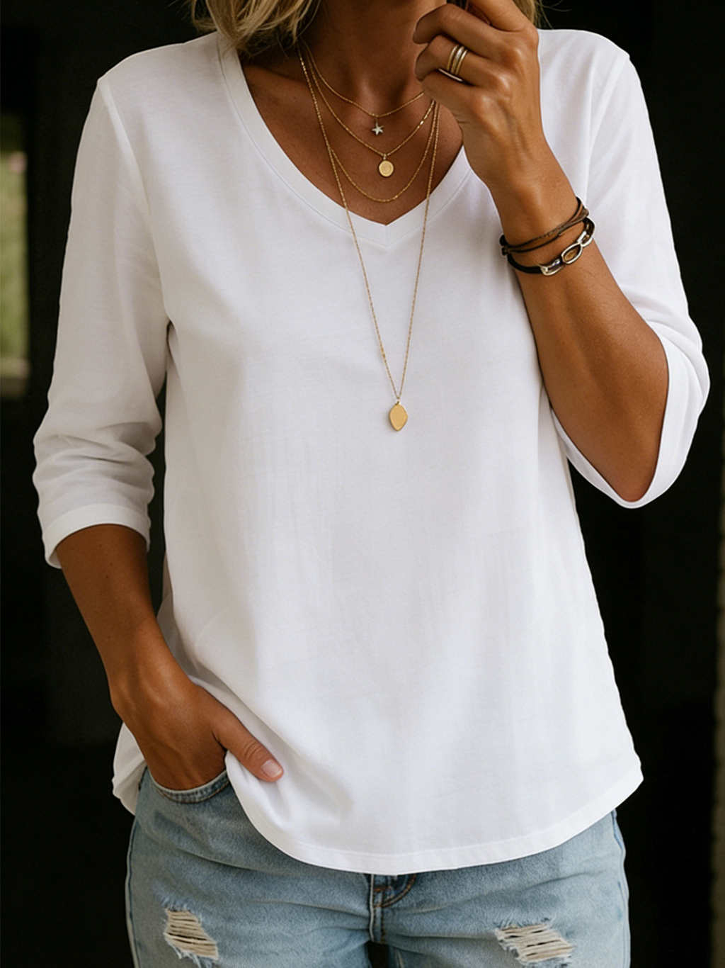 T-Shirt Damen mit V-Ausschnitt und halben Ärmeln für lässige Anlässe - 2 - Trendlinie