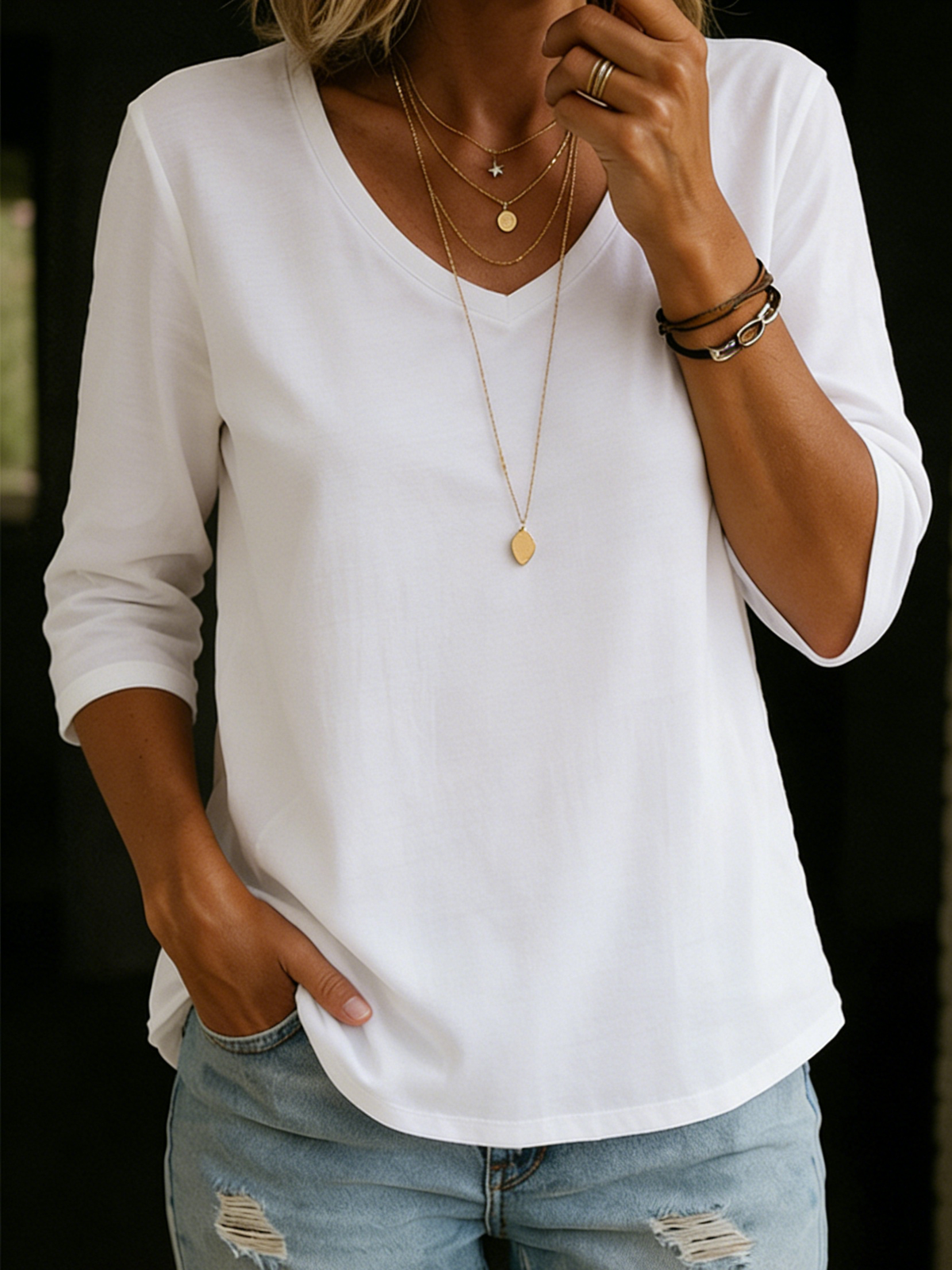 T-Shirt Damen mit V-Ausschnitt und halben Ärmeln für lässige Anlässe - 2 - Trendlinie