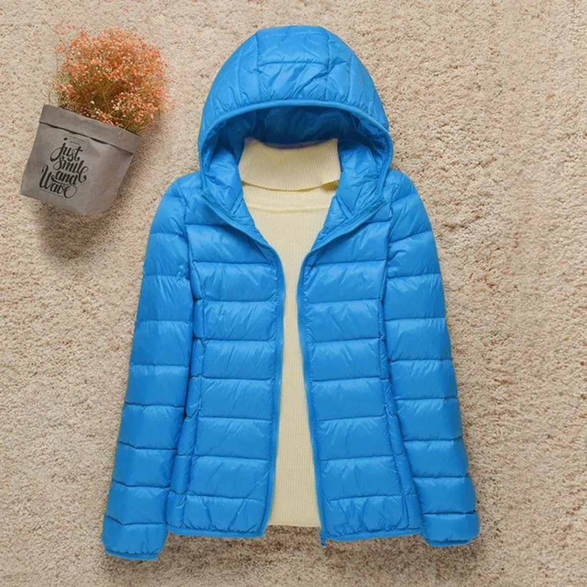 Damen Steppjacke mit Kapuze und tailliertem Schnitt - 4 - Trendlinie