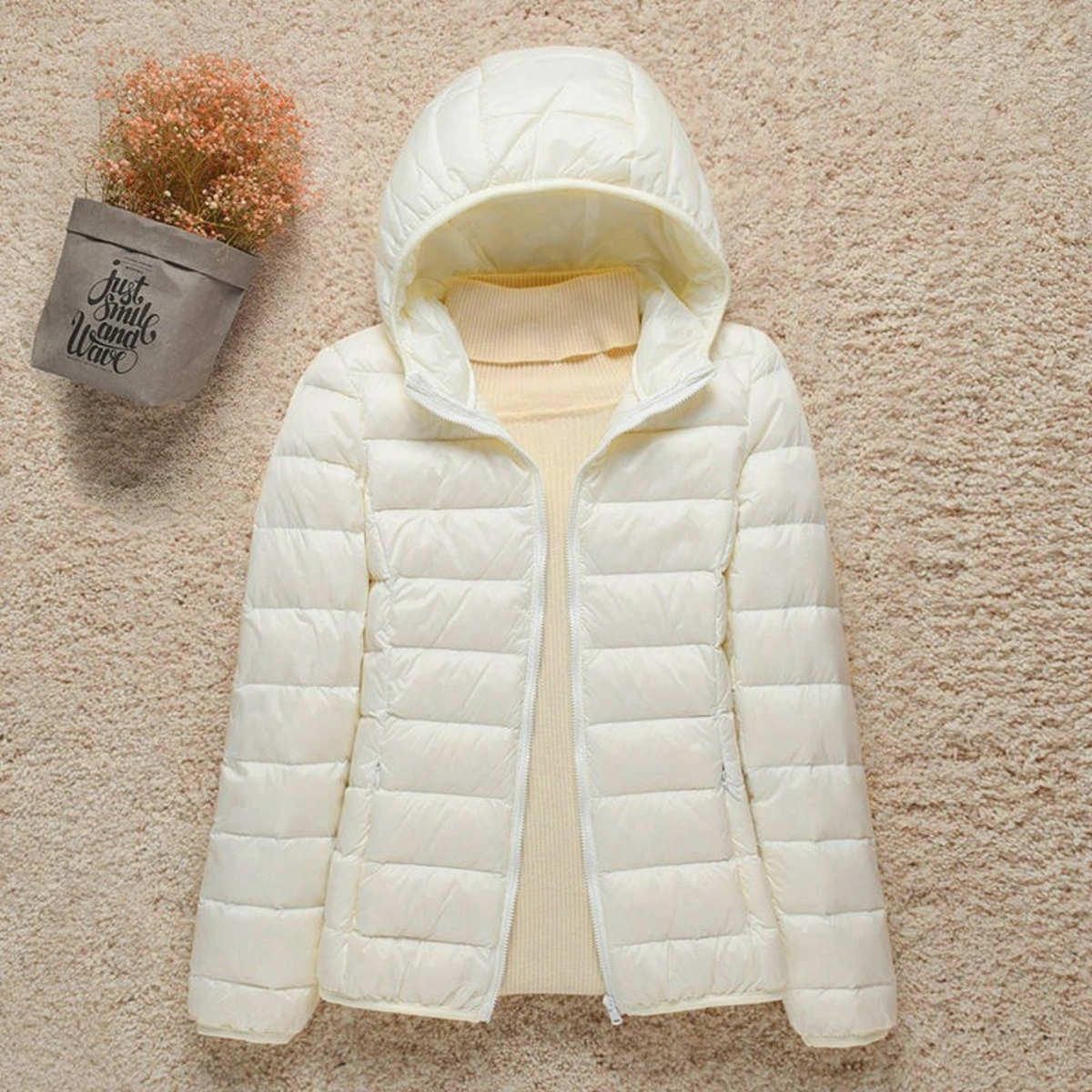 Damen Steppjacke mit Kapuze und tailliertem Schnitt - 5 - Trendlinie