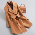 Trench Coat Damen mit Gürtel und Reverskragen | T&S - 1 - Trendlinie