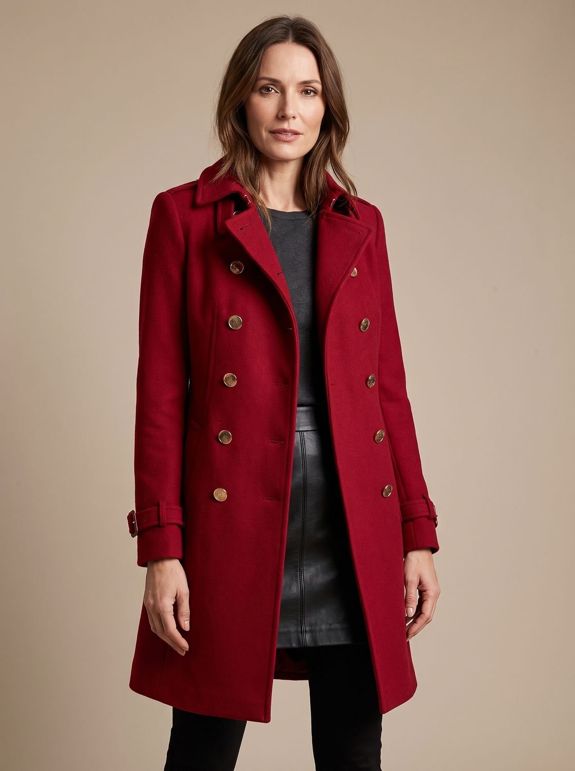 Doppelreihiger Mantel Damen mit klassischem Reverskragen und modischen Knöpfen - 1 - Trendlinie