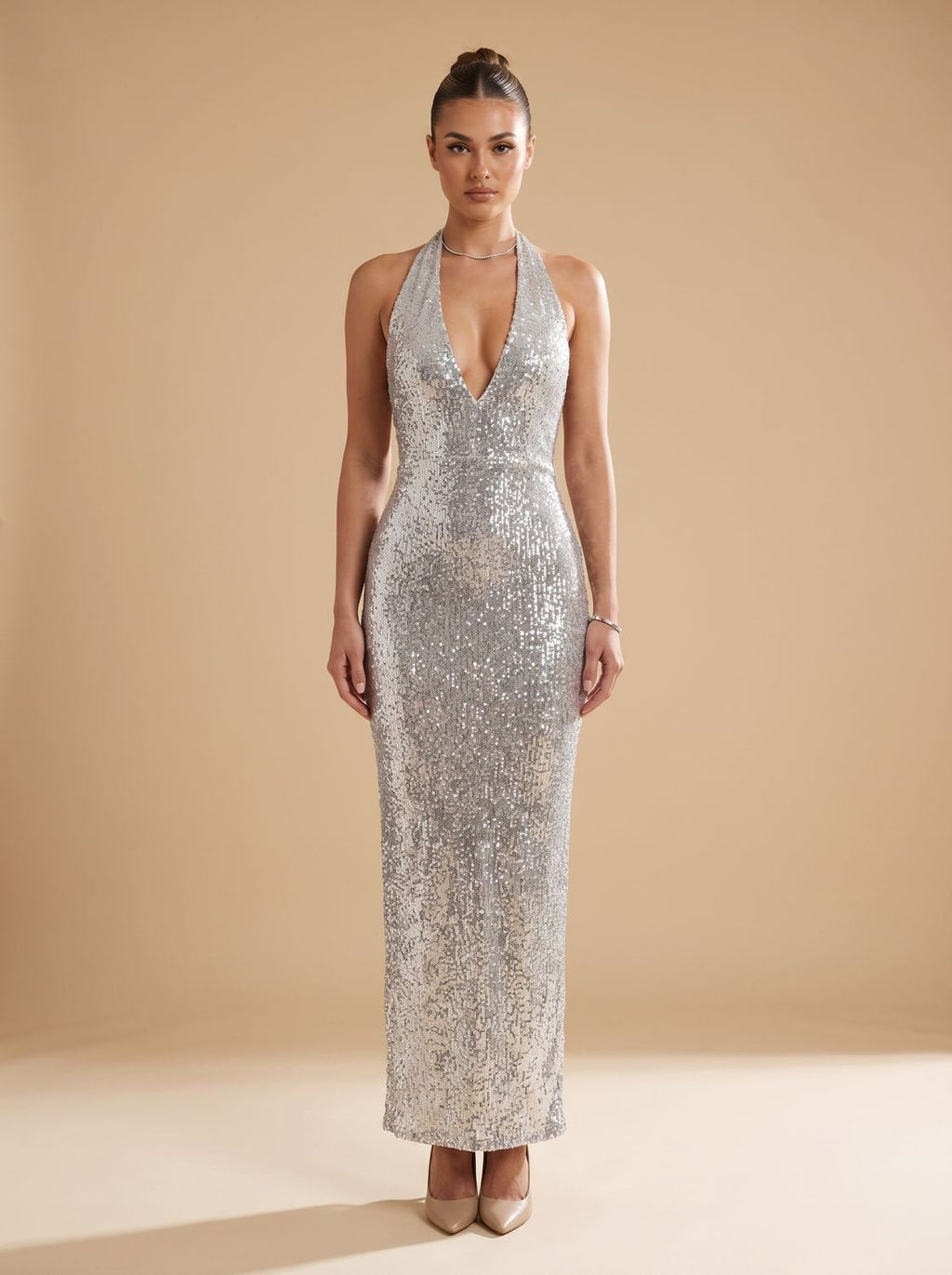 Abendkleid Damen - Figurbetont mit V-Ausschnitt und schimmerndem Design - 4 - Trendlinie