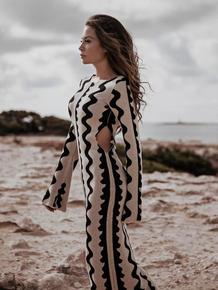Maxikleid Damen mit figurbetonendem Schnitt und aufregendem Wellenmuster - 1 - Trendlinie