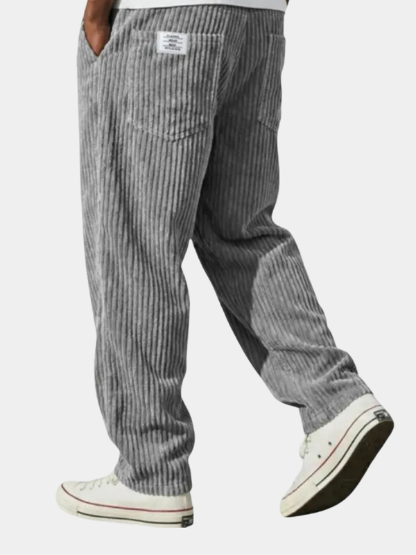 Bequeme Herren Cordhosen mit lässiger Passform und praktischen Taschen - 1 - Trendlinie