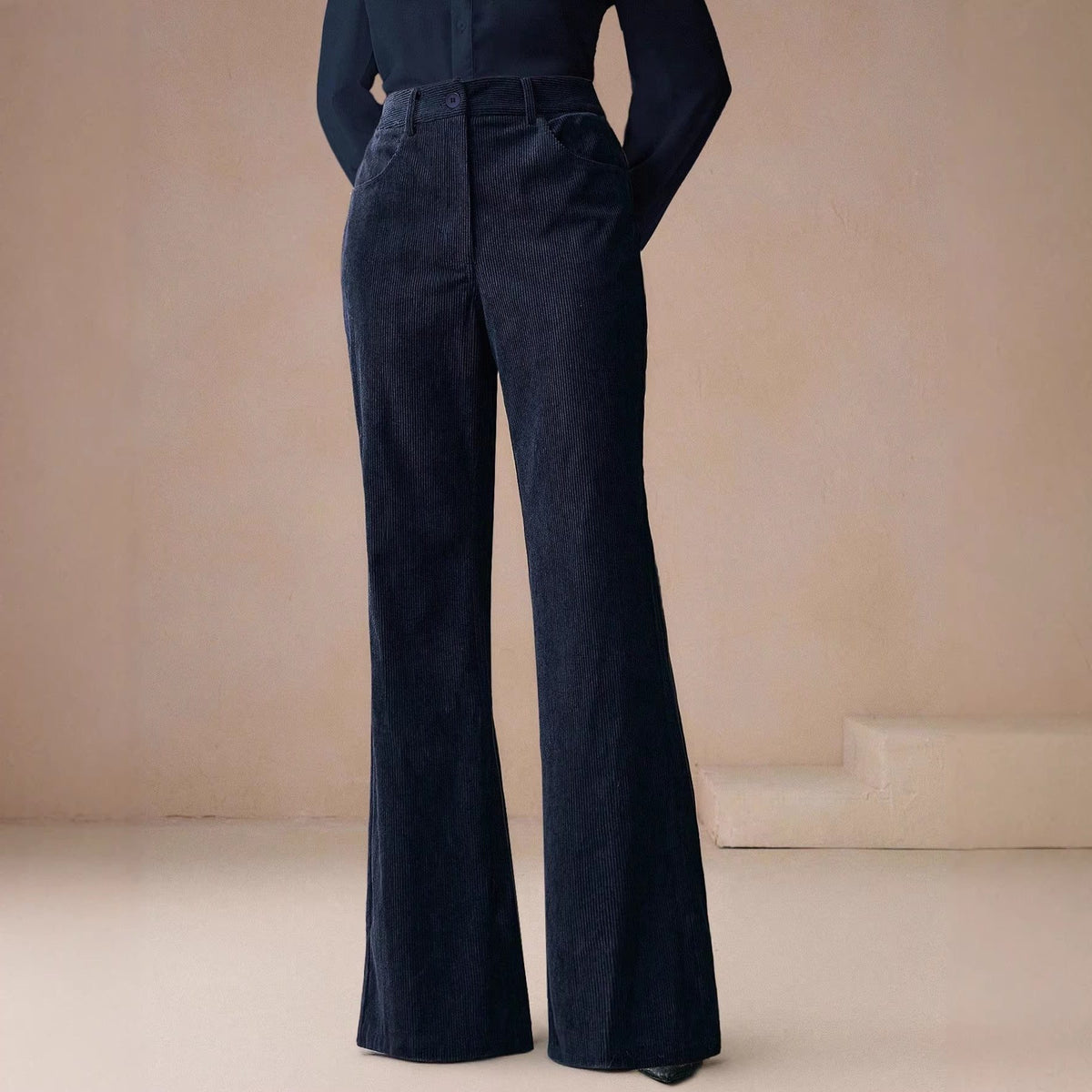 Weite Hose Damen mit Hohem Bund und Eleganter Silhouette - 3 - Trendlinie