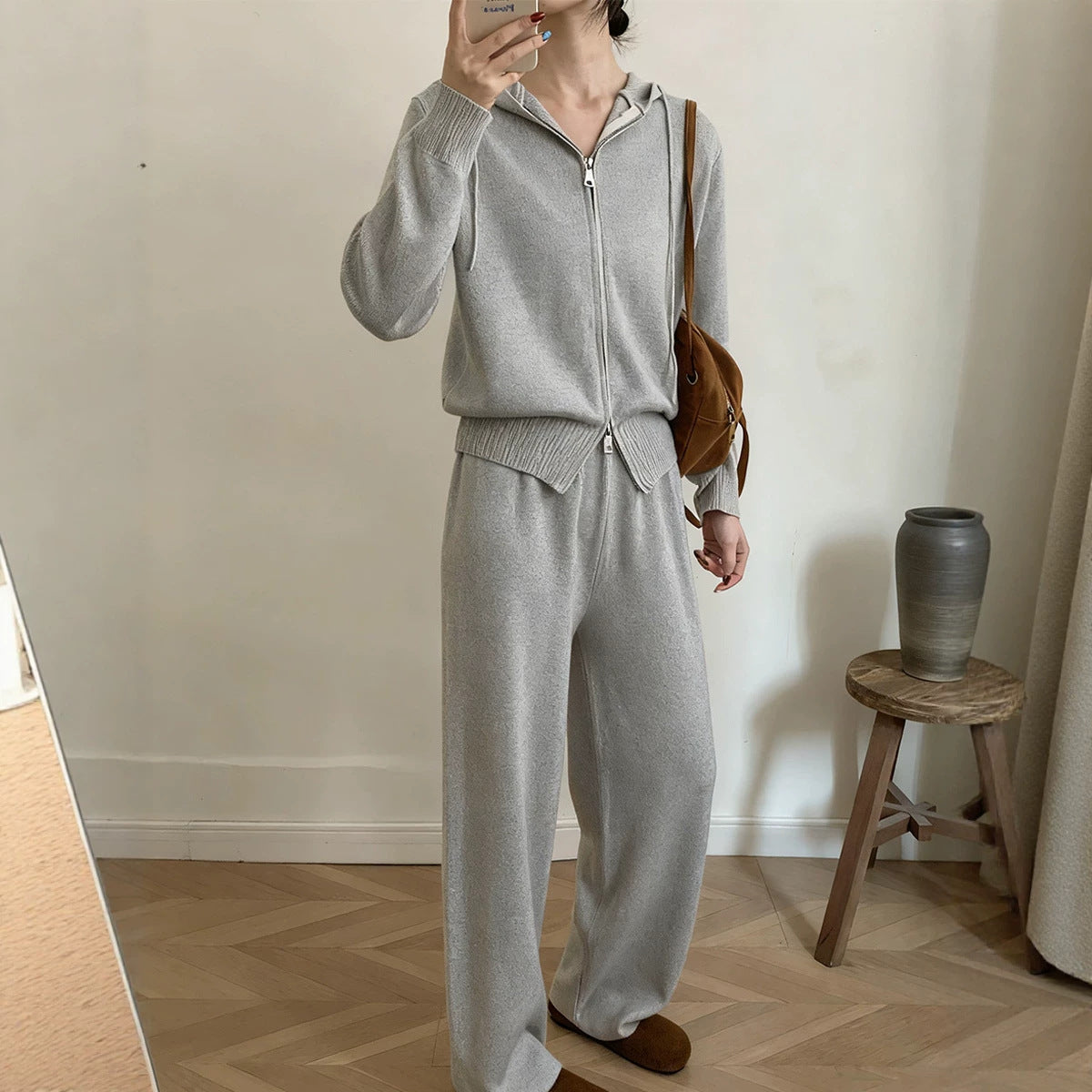 Lounge Set Damen mit Kapuze und lässigem Schnitt - 2 - Trendlinie