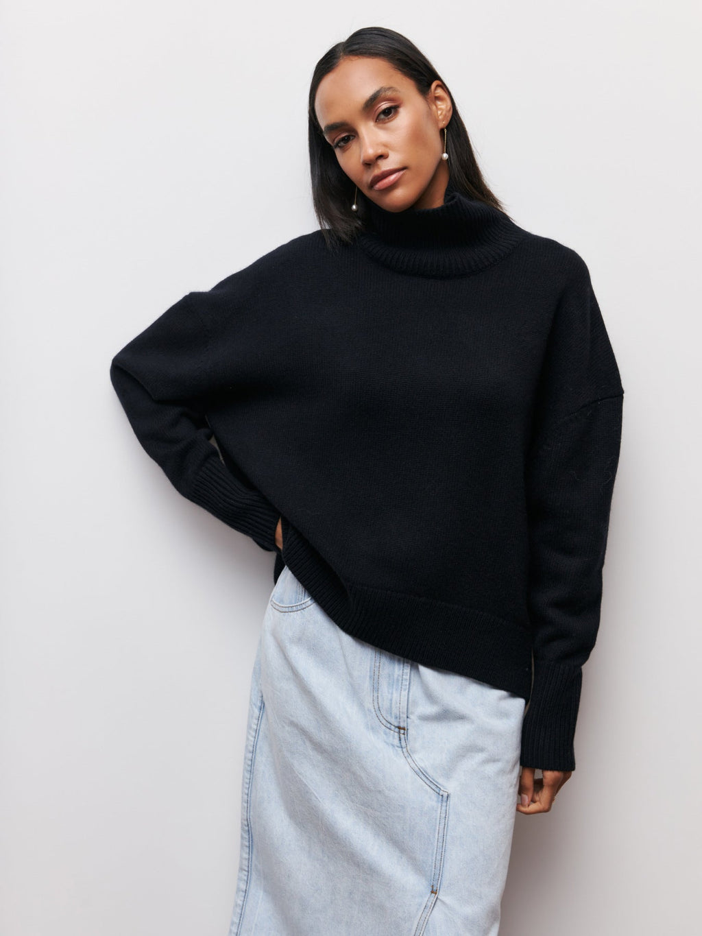 Damen Pullover mit hohem Kragen und lockerer Passform - 2 - Trendlinie