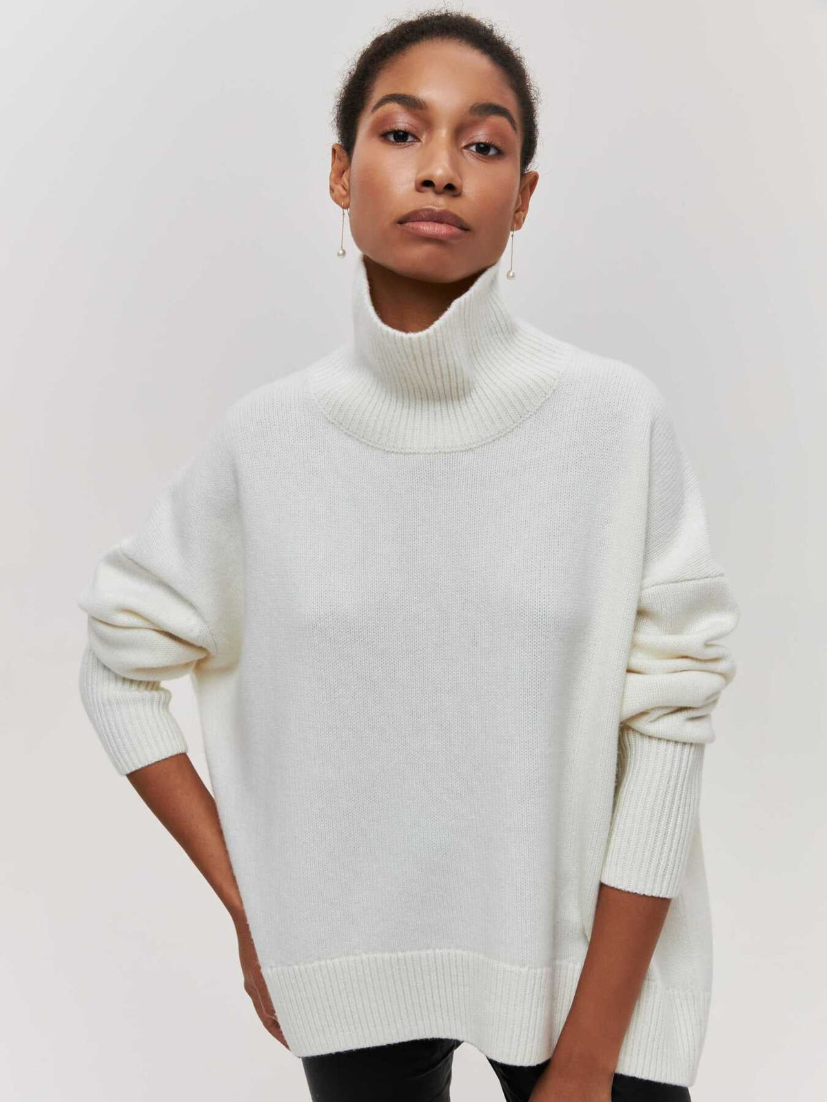 Damen Pullover mit hohem Kragen und lockerer Passform - 3 - Trendlinie