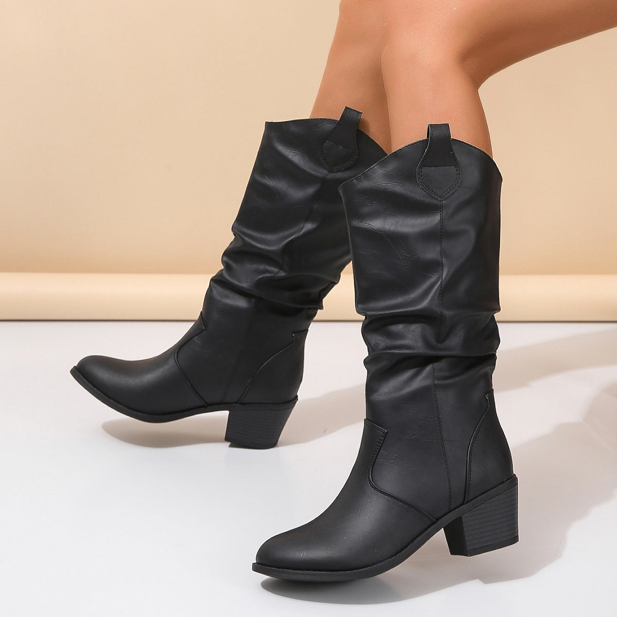 Stiefel Damen mit Gerafftem Design und Bequemem Blockabsatz - 5 - Trendlinie