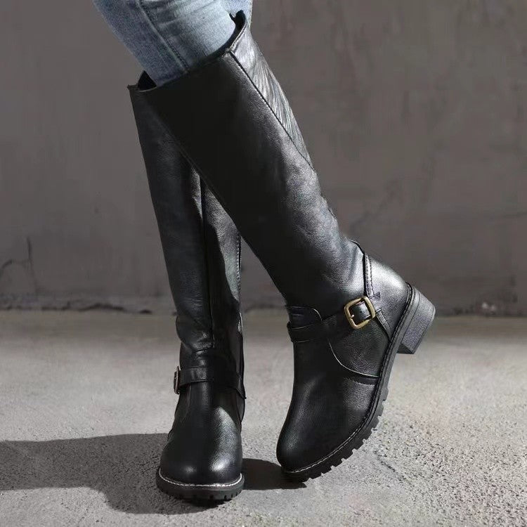 Damen Stiefel mit hohem Schaft und dekorativer Schnalle - 1 - Trendlinie