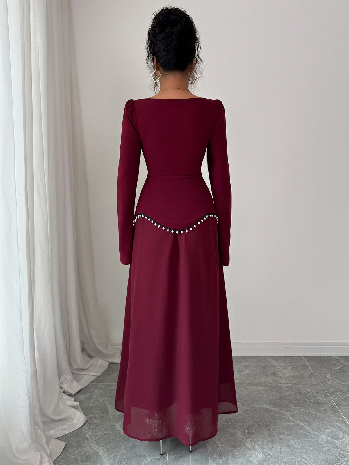 Maxikleid Damen mit quadratischem Ausschnitt und Glockenärmeln - 5 - Trendlinie