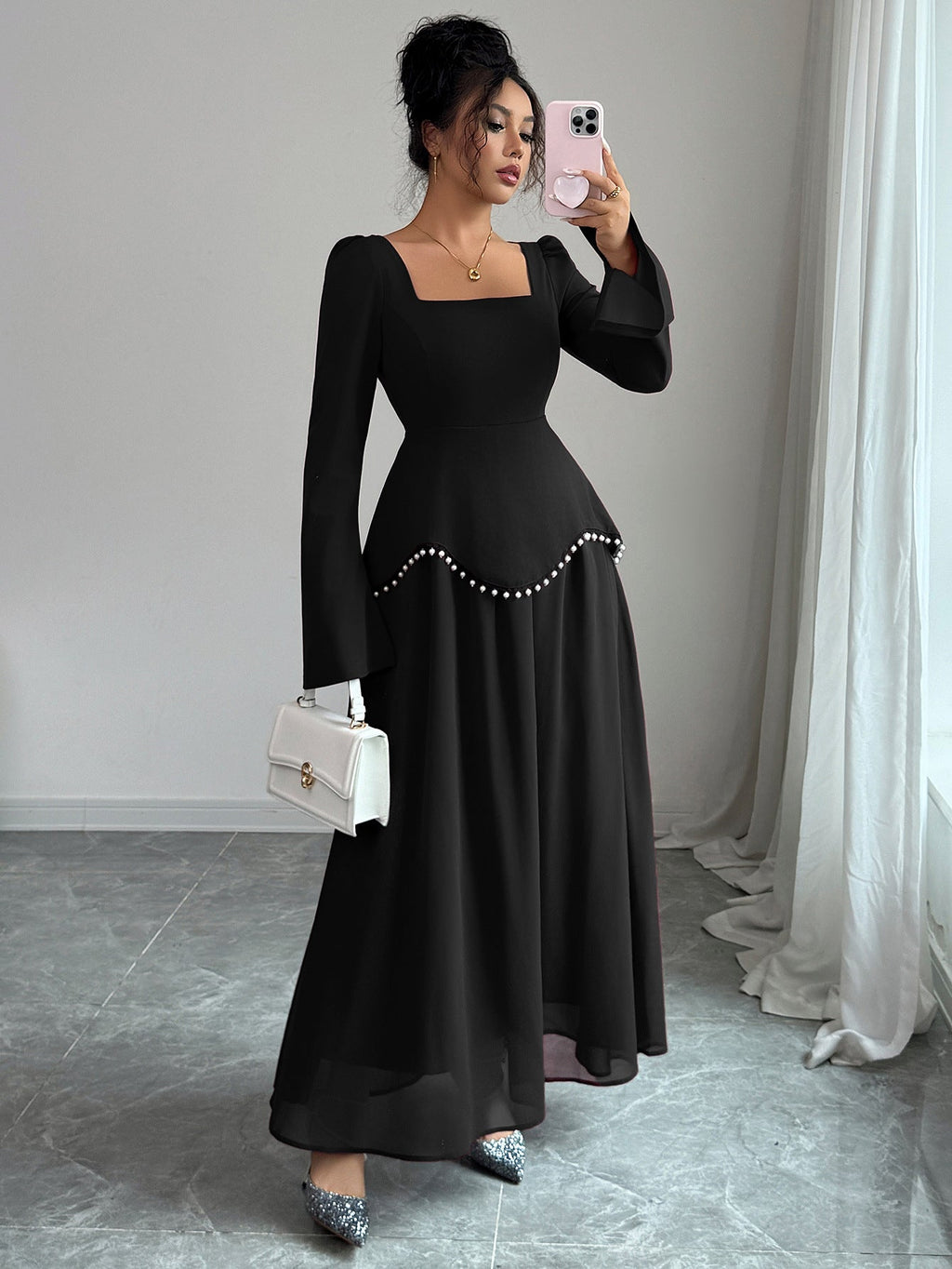 Maxikleid Damen mit quadratischem Ausschnitt und Glockenärmeln - 10 - Trendlinie