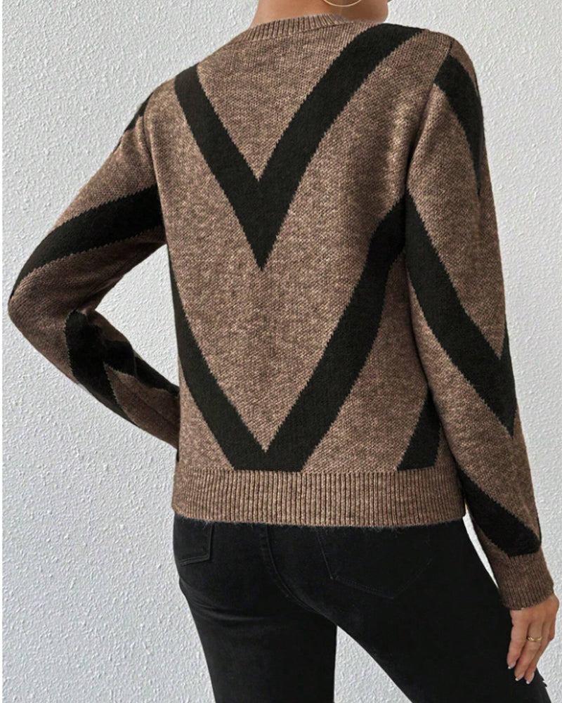 Damenpullover mit V-Ausschnitt und modernem geometrischen Design - 5 - Trendlinie