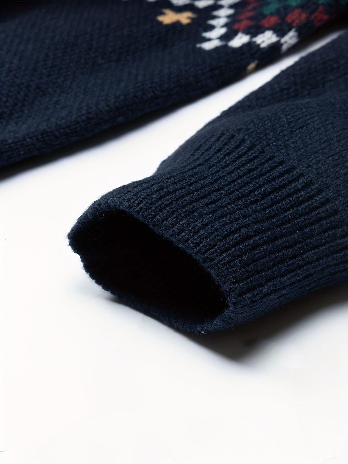 Damenpullover mit zeitlosem Muster und lässigem Schnitt - 6 - Trendlinie