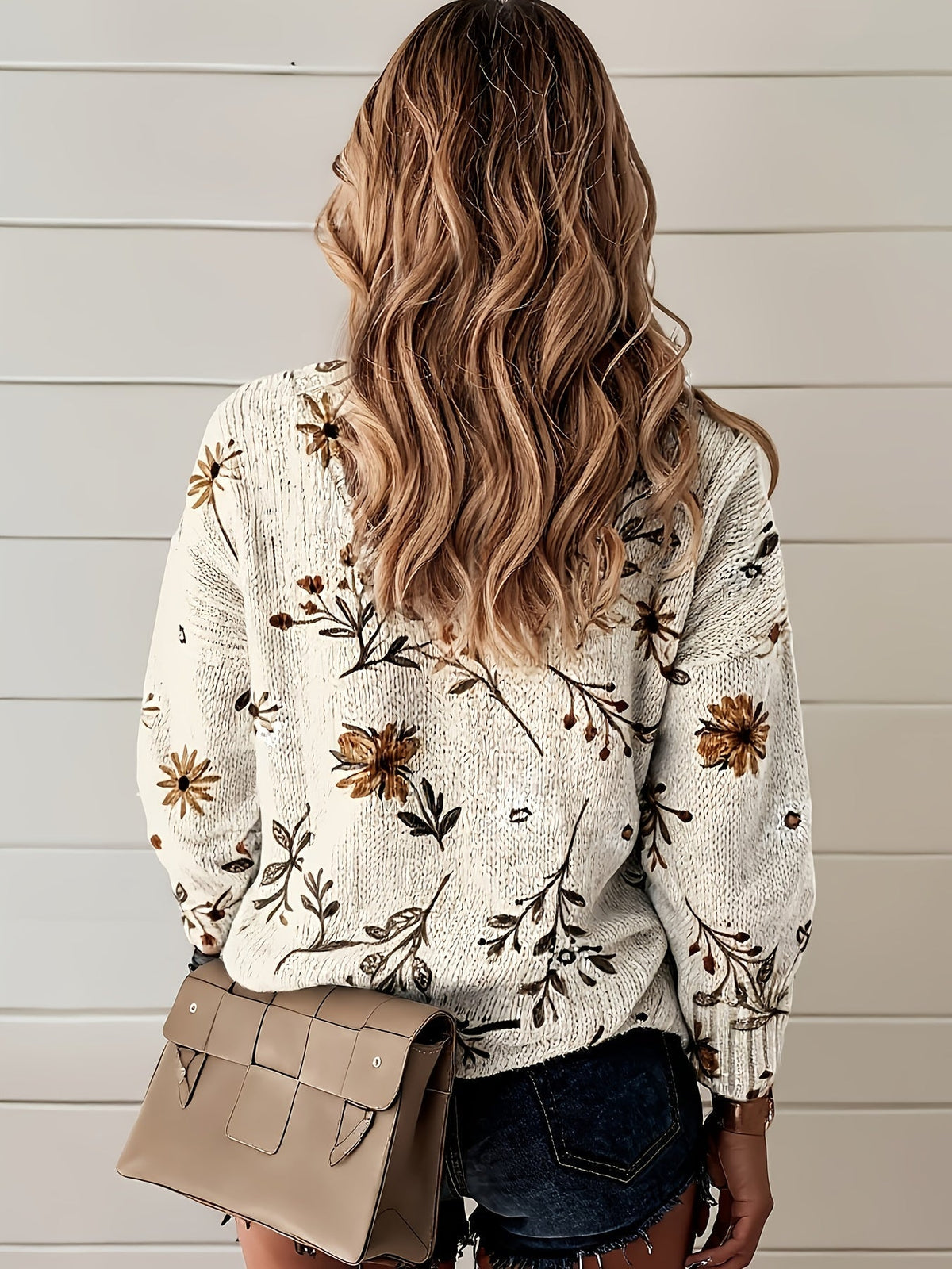 V-Ausschnitt Damen Pullover mit floralem Muster und Langarm - 3 - Trendlinie