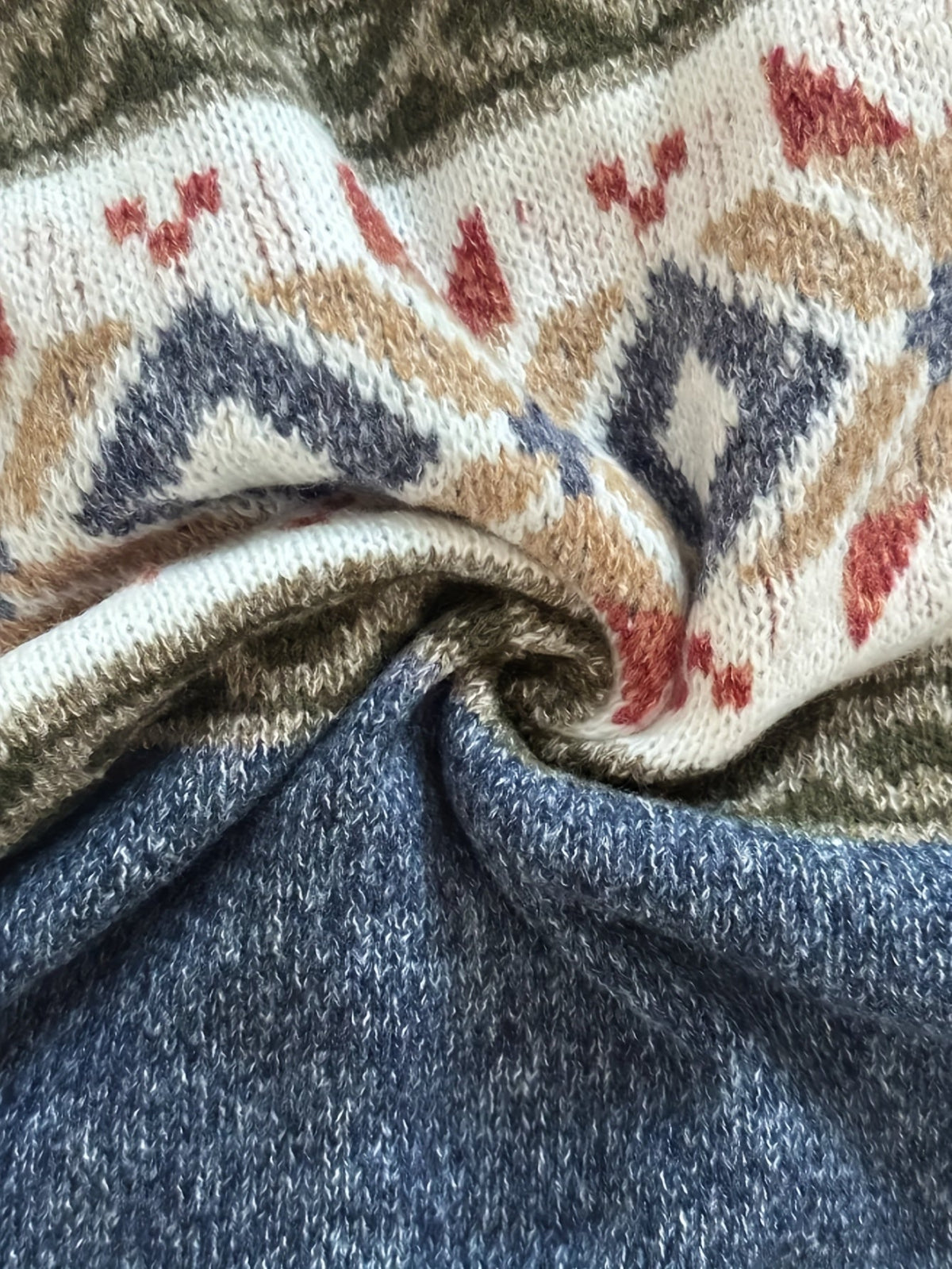 Damen Cardigan mit buntem Muster und Knopfdetails - 4 - Trendlinie