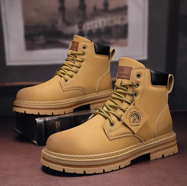 Damen Boots knöchelhoch mit Schnürverschluss und markanter Sohle - 3 - Trendlinie