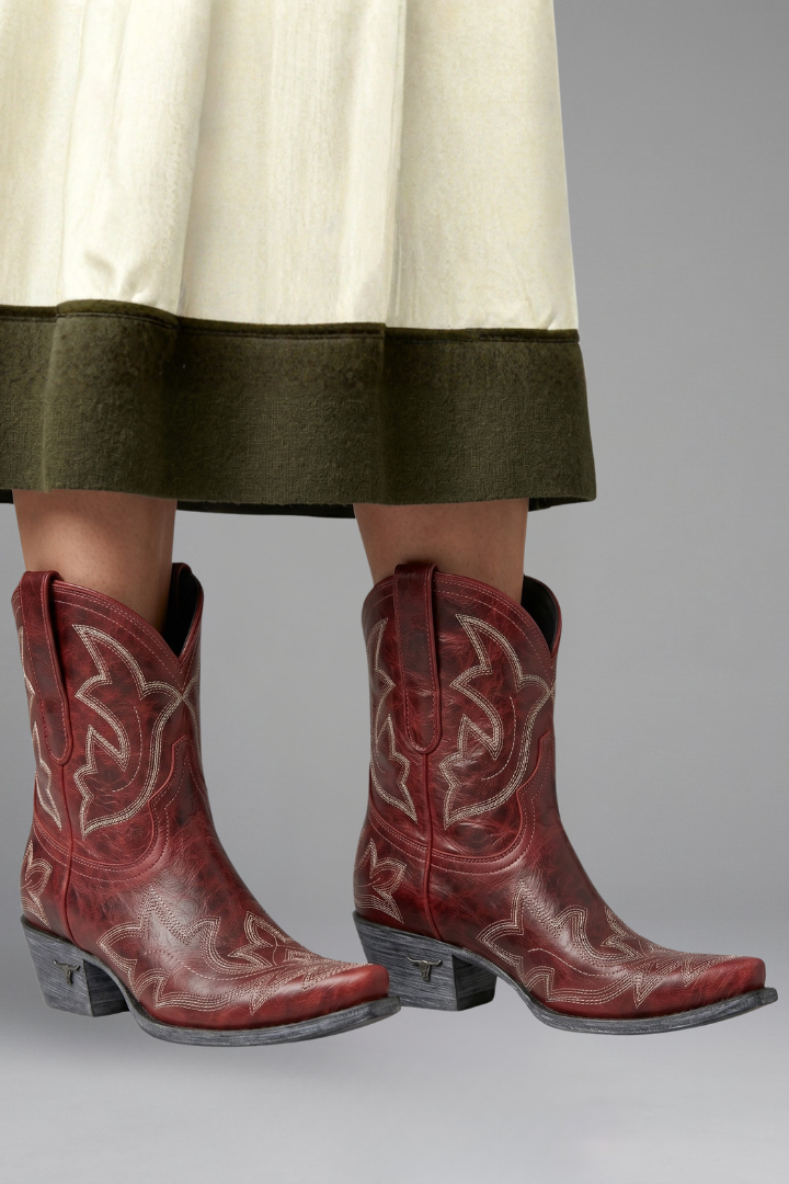 Damen Boots mit auffälliger Western-Silhouette und elegantem Design - 3 - Trendlinie