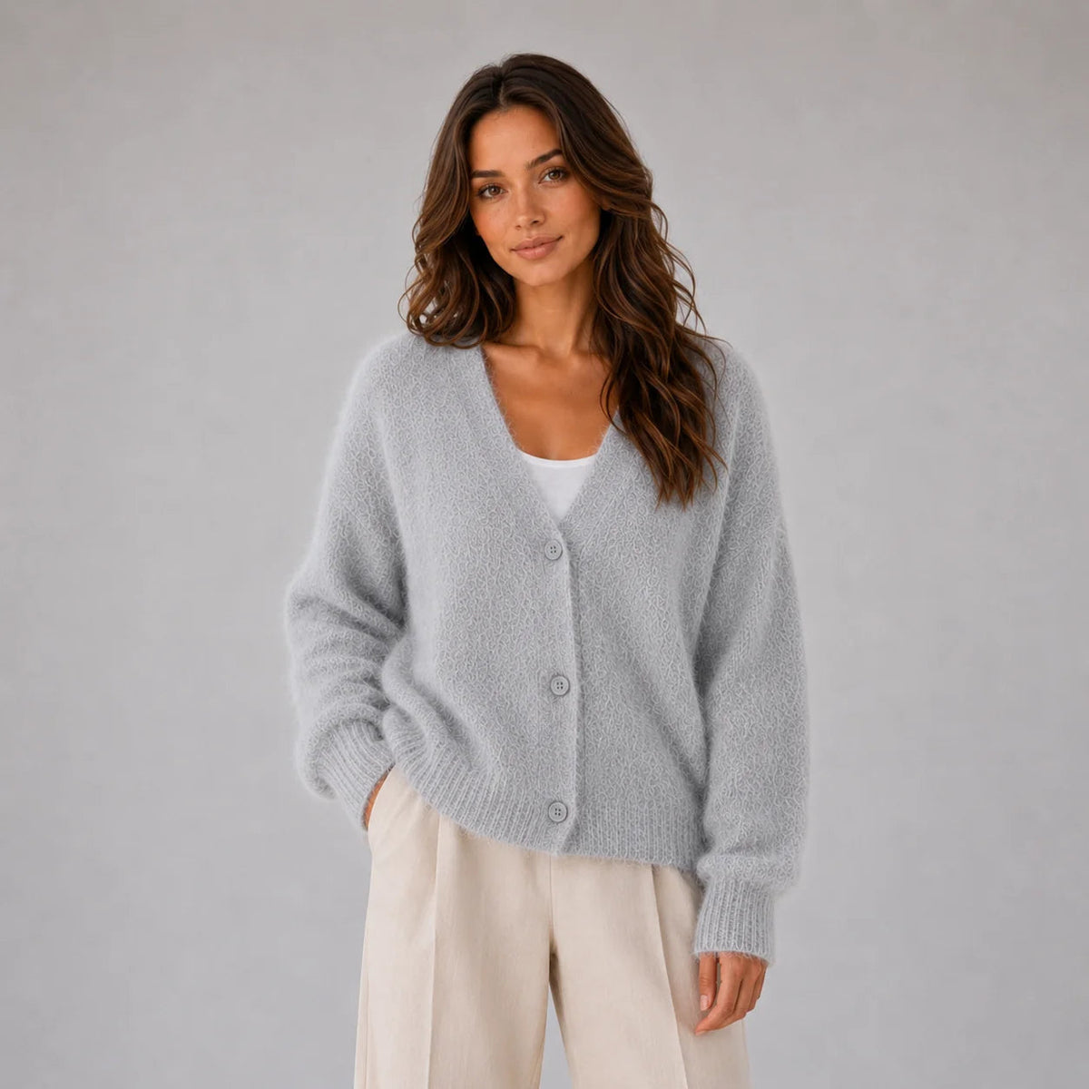 Cardigan Damen mit V-Ausschnitt und Knopfverschluss, lässig und elegant - 3 - Trendlinie