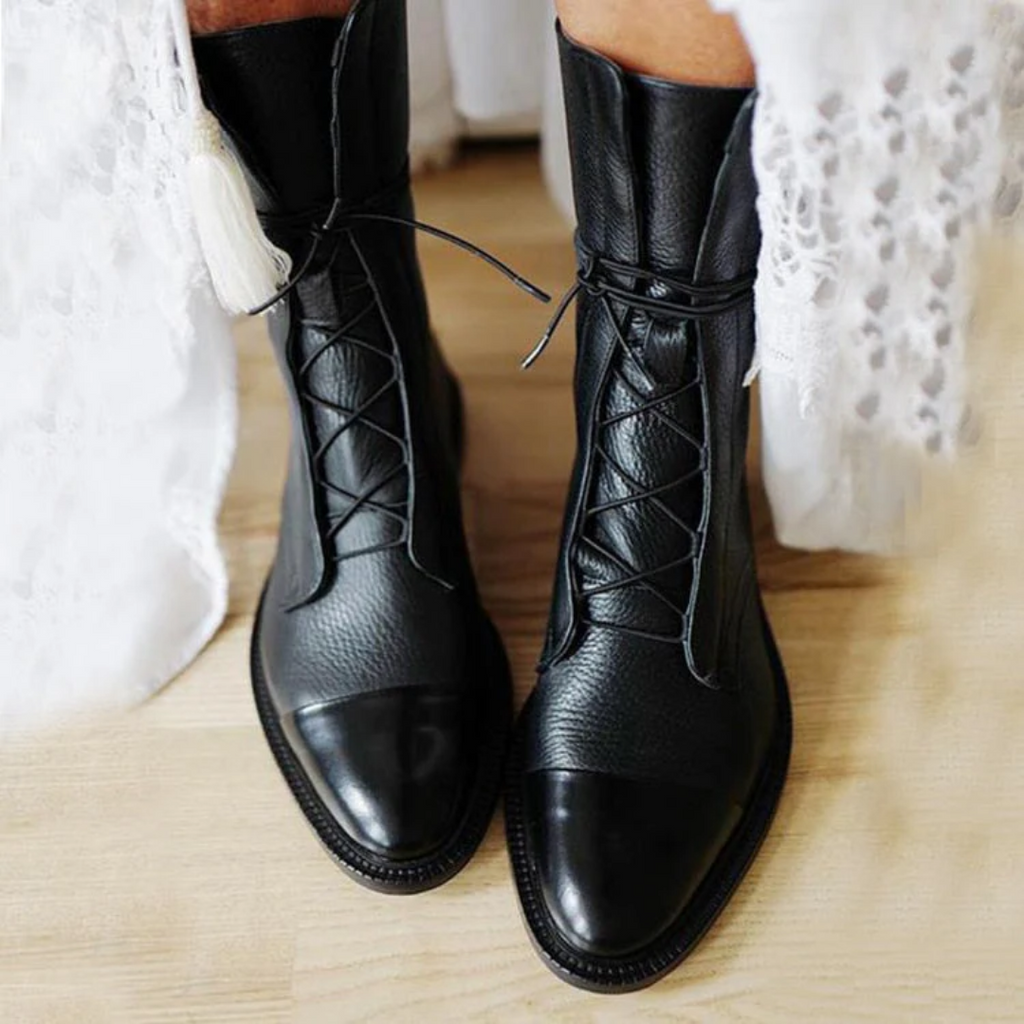 Stiefeletten Damen mit Schnürung und spitzem Schnitt - 1 - Trendlinie