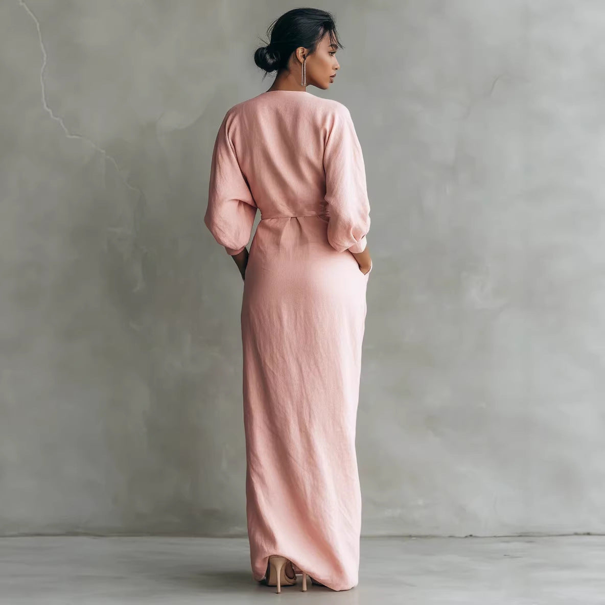 Maxikleid Damen mit Wickelschnitt und V-Ausschnitt - 1 - Trendlinie