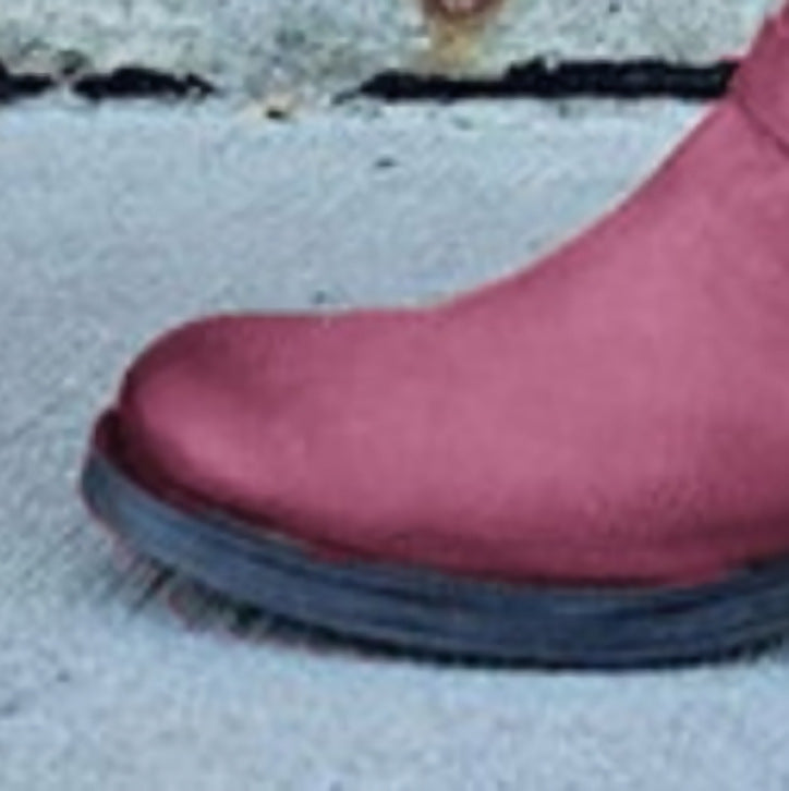Stylische knielange Stiefel für Damen mit trendigem Schnallen-Design - 2 - Trendlinie