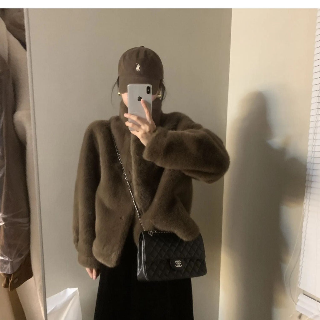 Gemütliche Damenjacke mit elegantem Stehkragen - 1 - Trendlinie