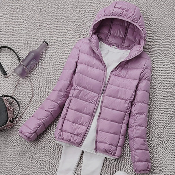 Damen Slim-Fit Jacke mit Kapuze für stilvolle Auftritte - 4 - Trendlinie