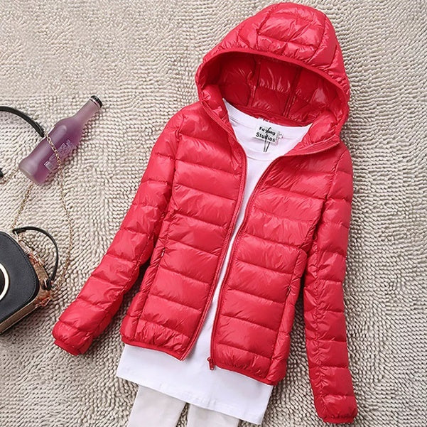 Damen Slim-Fit Jacke mit Kapuze für stilvolle Auftritte - 6 - Trendlinie