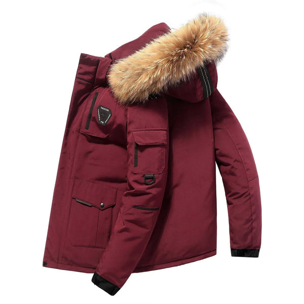 Herrenjacke mit Kapuze und voluminösem Pelzkragen - 1 - Trendlinie