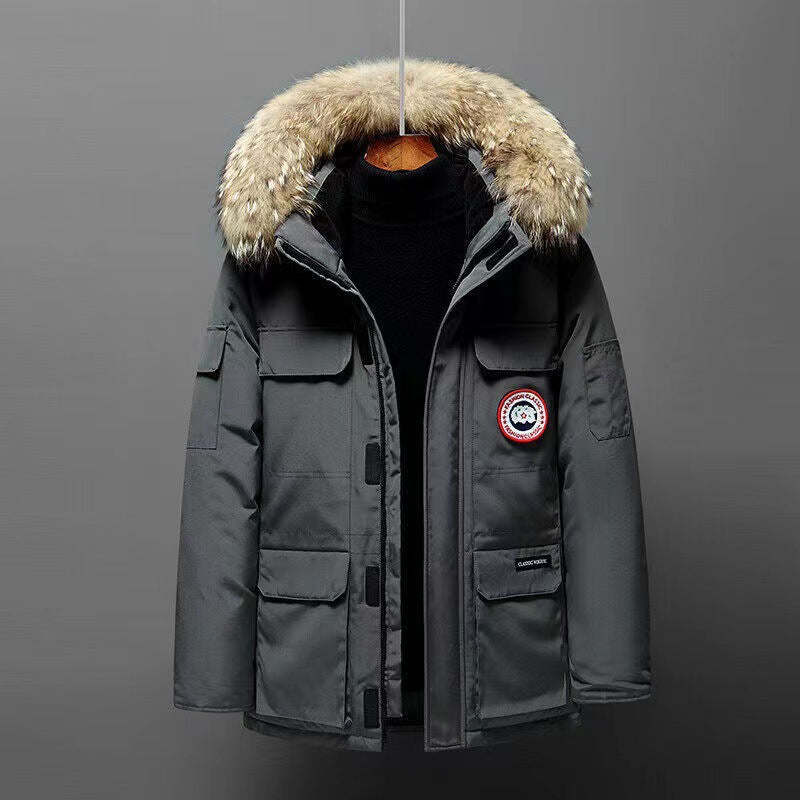 Herrenjacke mit Kapuze und voluminösem Pelzkragen - 9 - Trendlinie