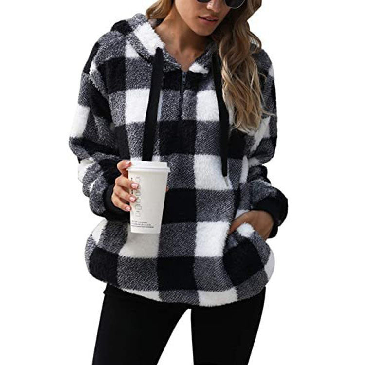 Damen Hoodie im lässigen Schnitt mit nützlichen Taschen - 1 - Trendlinie