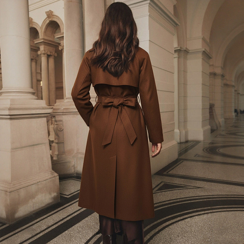 Eleganter Damenmantel mit Gürtel und taillierter Passform - 5 - Trendlinie