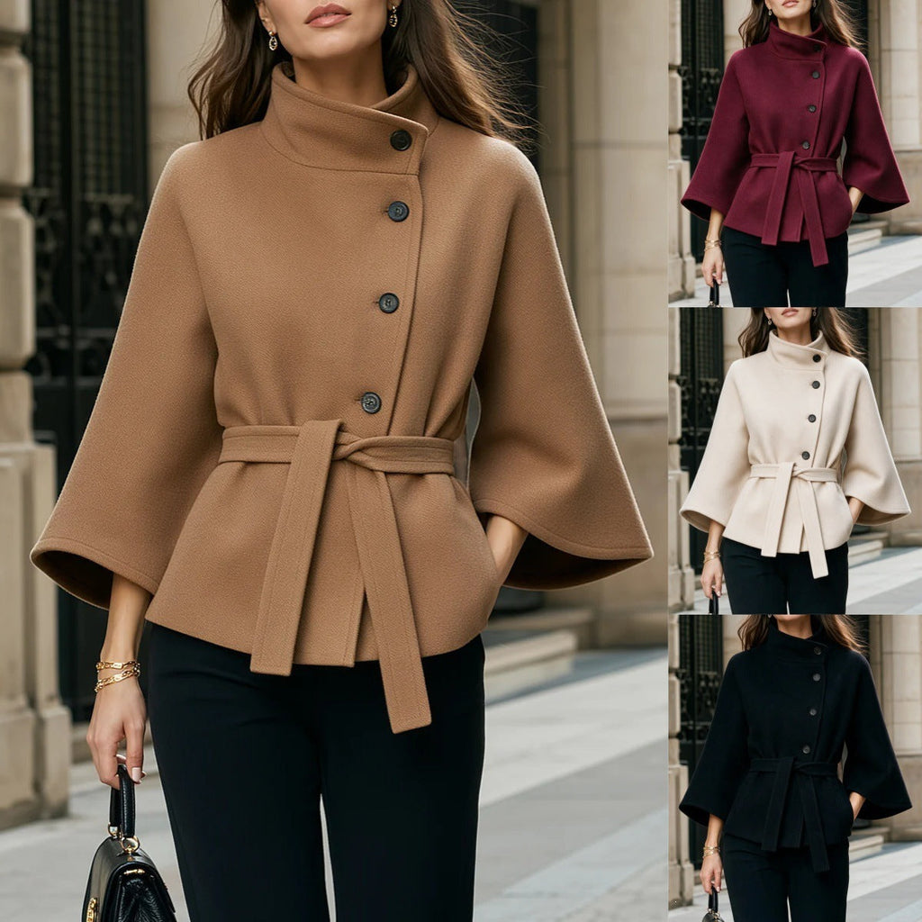 Modischer Damenmantel mit eleganten ausgestellten Ärmeln und asymmetrischen Knopfdetails - 1 - Trendlinie