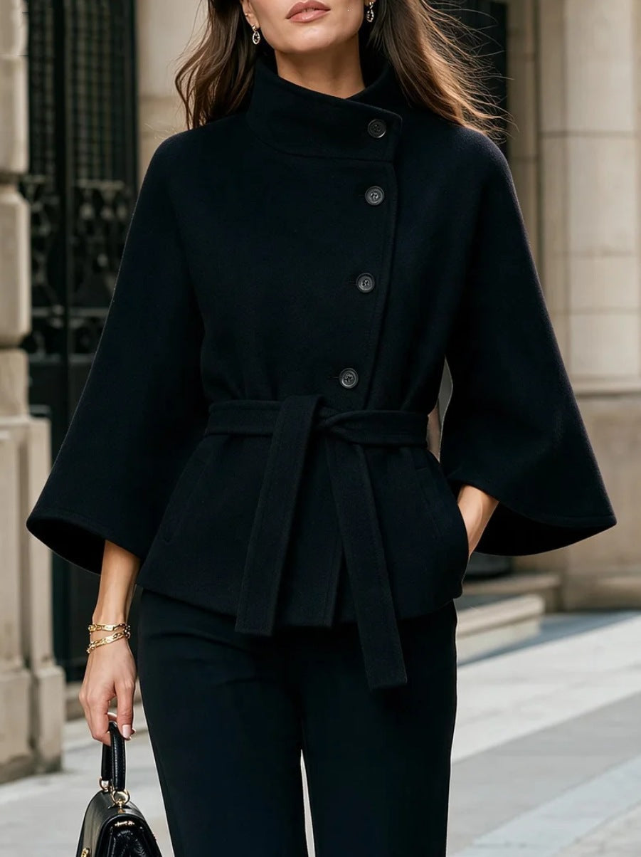 Modischer Damenmantel mit eleganten ausgestellten Ärmeln und asymmetrischen Knopfdetails - 6 - Trendlinie