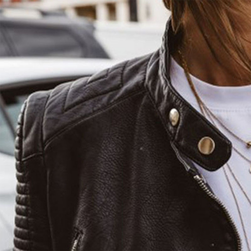 Jacke Damen schwarz mit Reißverschluss und Nietendetails