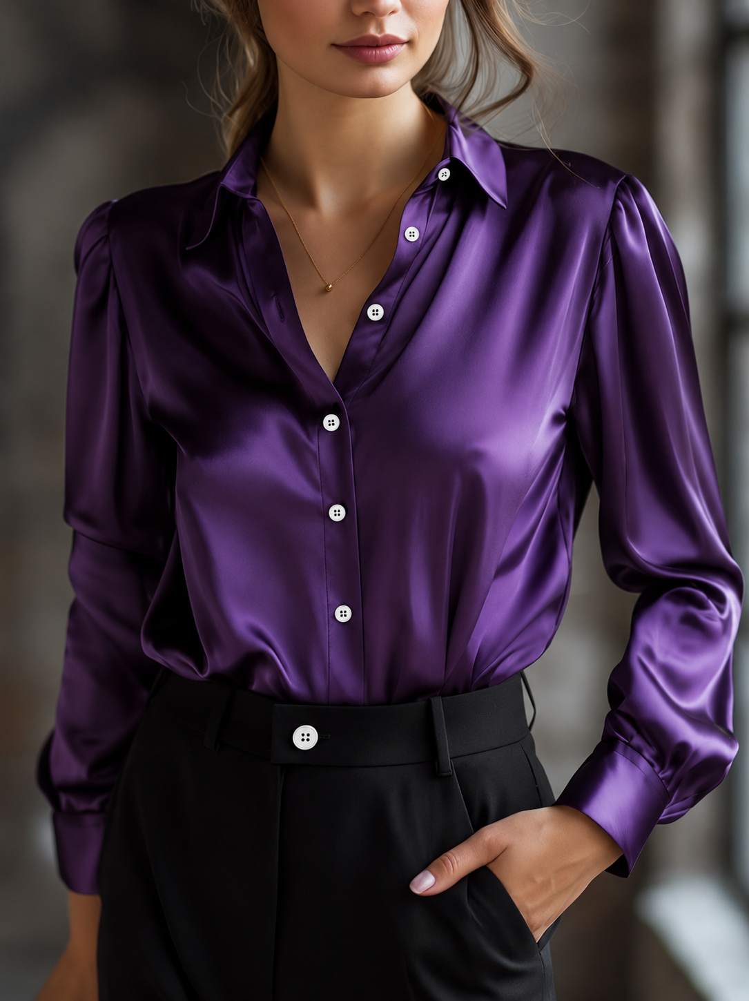 Bluse Damen weiß langärmlig mit Kragen und Knopfleiste