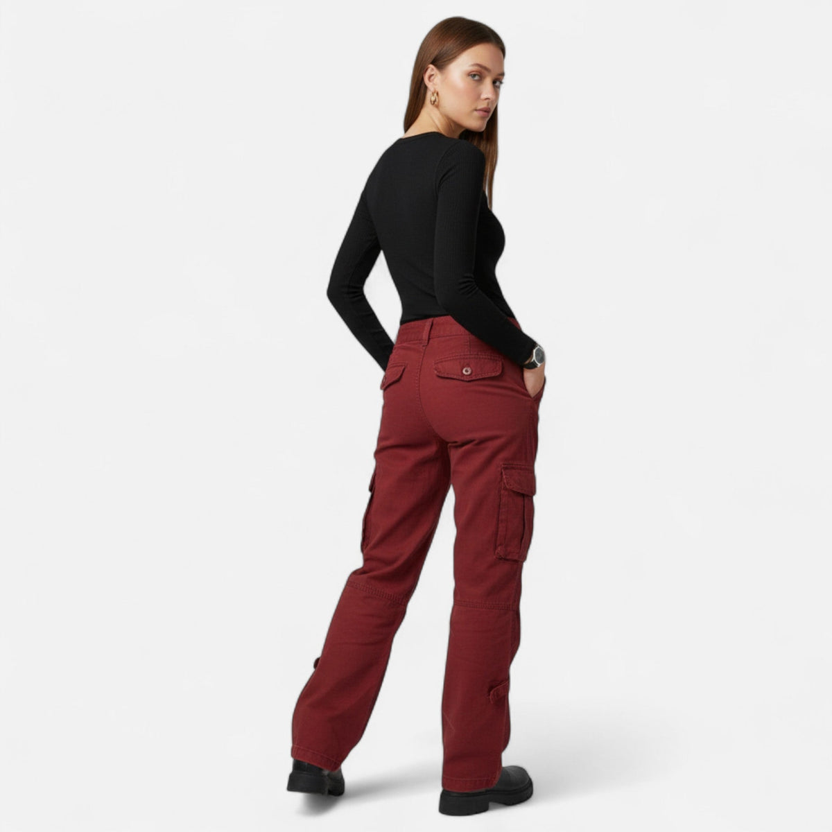 Cargohose Damen rot weit geschnitten mit aufgesetzten Taschen
