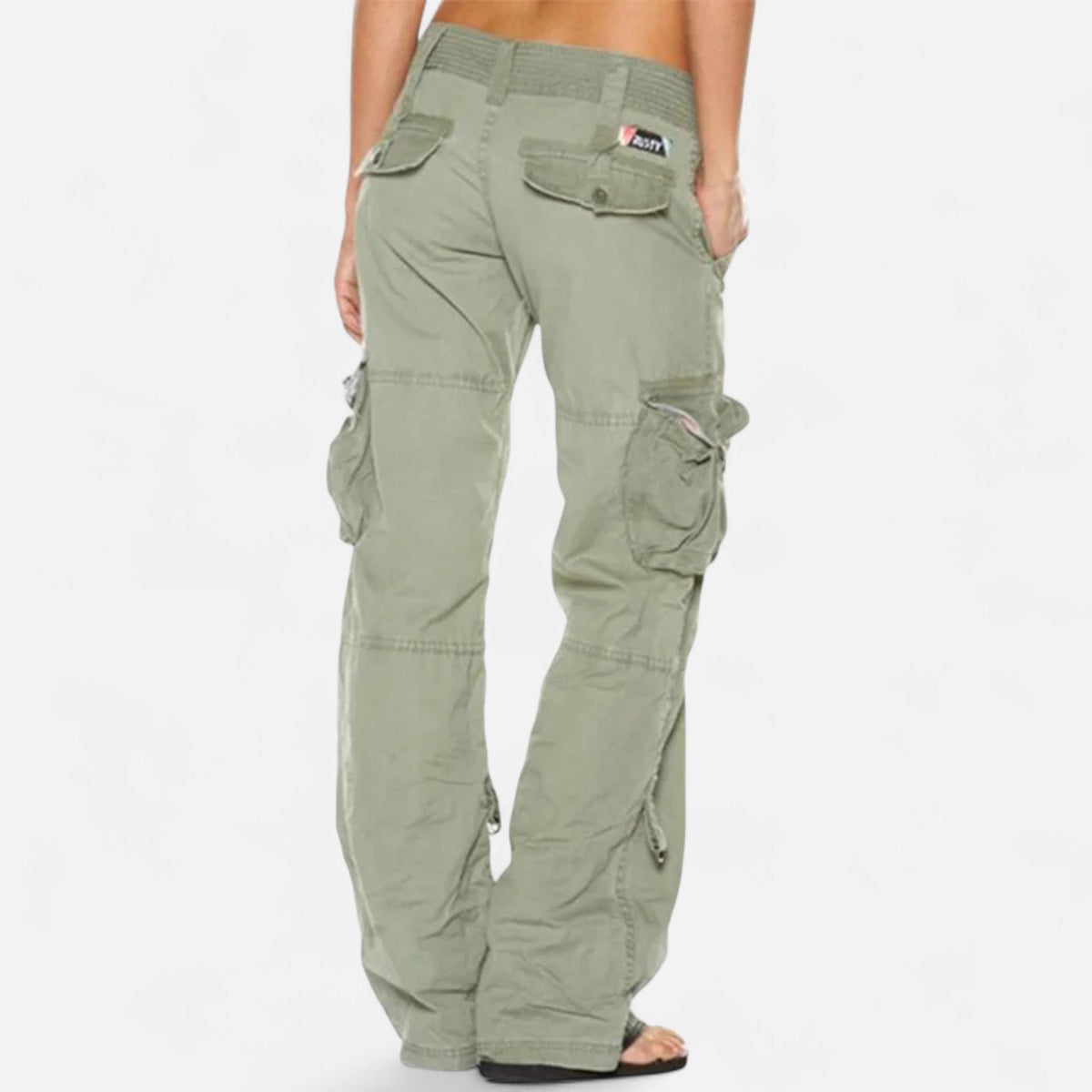 Cargohose Damen rot weit geschnitten mit aufgesetzten Taschen
