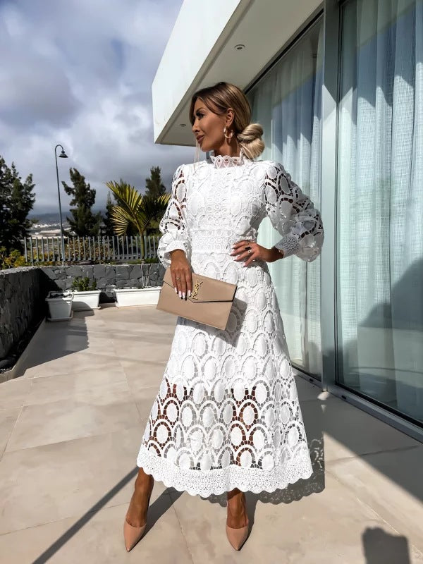 Midikleid Damen creme ausgestellt mit langen Ärmeln und Stehkragen