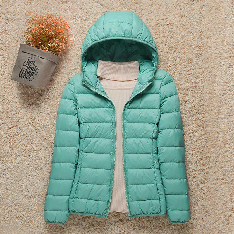 Steppjacke Damen blau kurz mit Kapuze und Reißverschluss