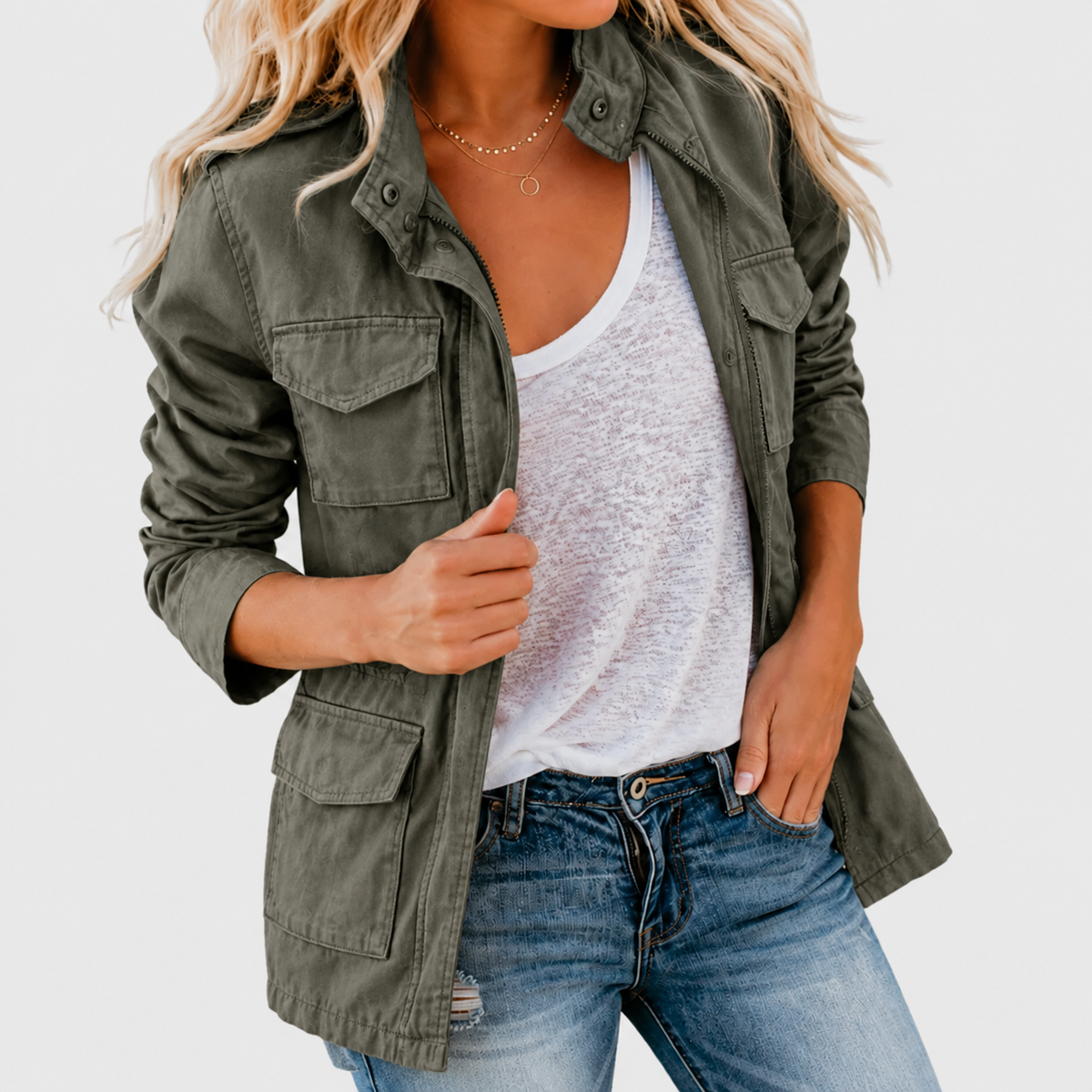 Jacke Damen schwarz mit Stehkragen und Brusttaschen